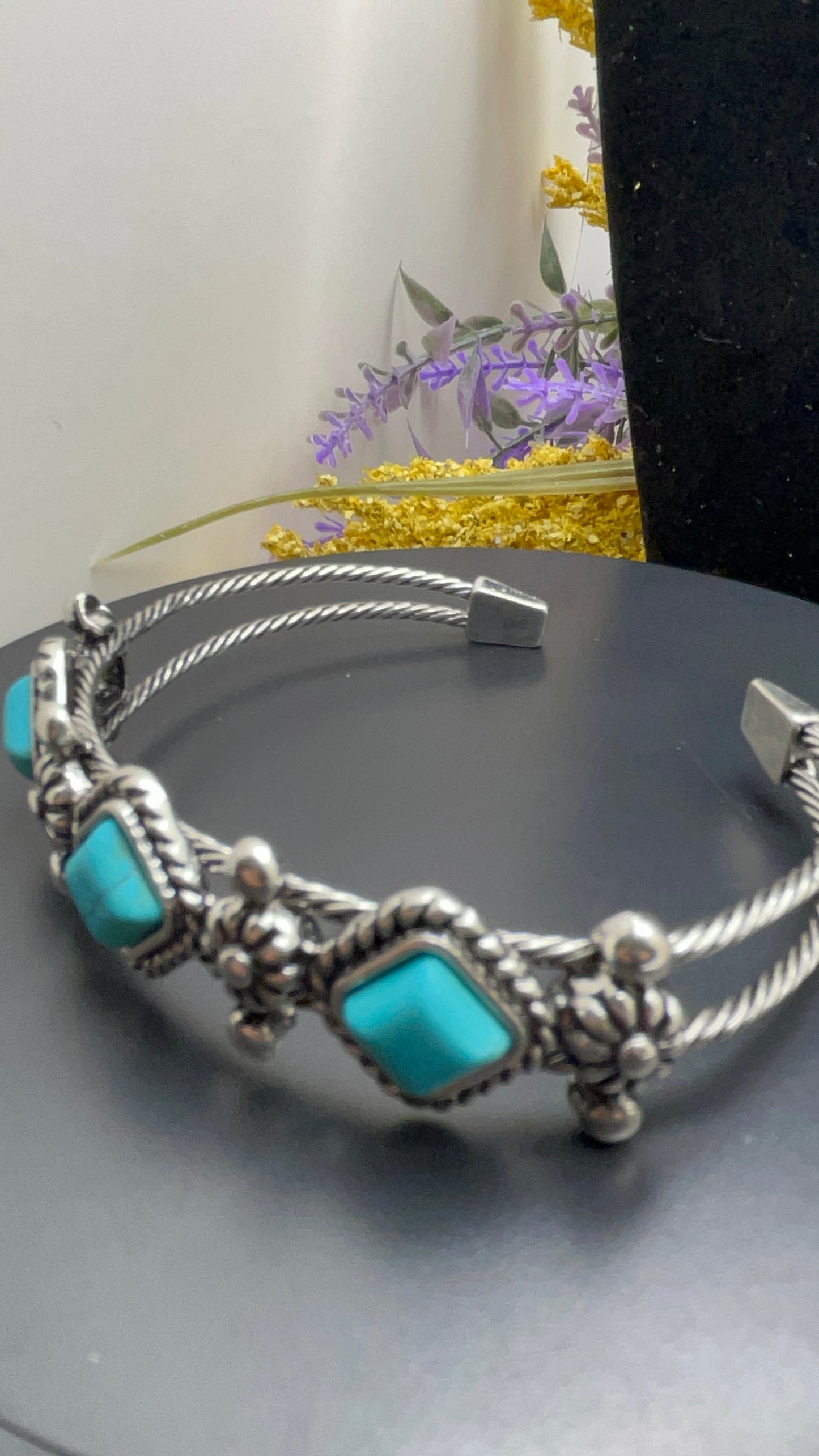 Twisted Turquoise Rooe