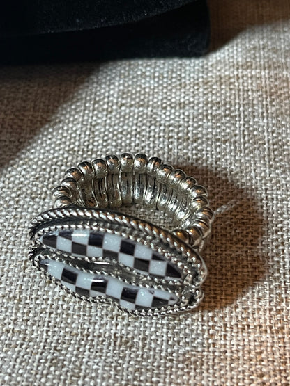 Checkered Lips