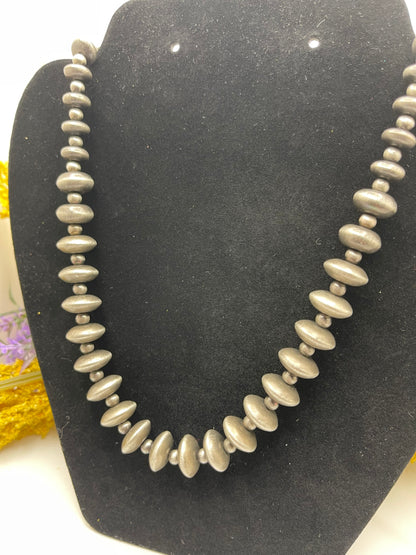 Oblong Navajo Perls